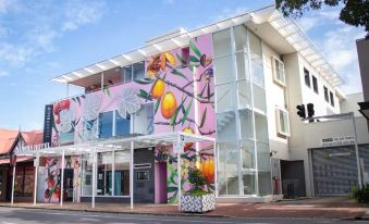 Majestic Minima Hotel