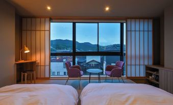 2. 우레시노 온천 ..