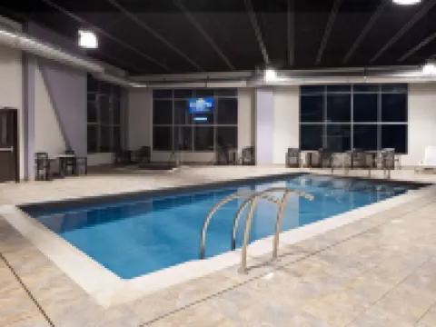 Microtel Inn & Suites by Wyndham Kirkland Lake Hotels in Timiskaming District