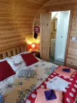 Sea and Mountain View Luxury Glamping Pods Heated 홀리헤드 도서관 주변 호텔