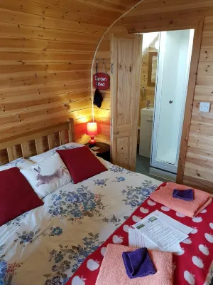 Sea and Mountain View Luxury Glamping Pods Heated Hotels near South Quay