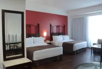 Holiday Inn & Suites Guadalajara Centro Historico Hotels in 