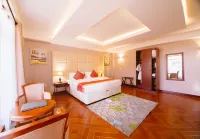 Mount Royal Villa Hotel のホテル