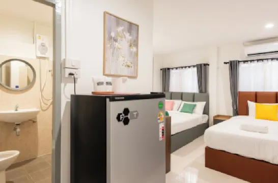 ロイヤル BJ ホテル バリハイ桟橋周辺のホテル