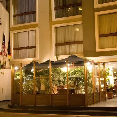 La Paz Apart Hotel Отели рядом с достопримечательностью «ChocoMuseo Lima»