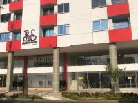 Hotel BE Suites Cali Отели рядом с достопримечательностью «Университет ИСЕСИ»