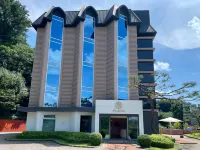 PLAIN HOTEL