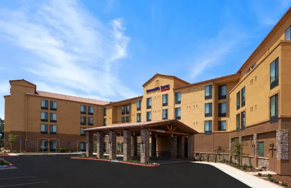 阿塔斯卡德羅SpringHill Suites酒店