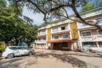 Jaffer Bhai's Brickland Hotel - Parkering