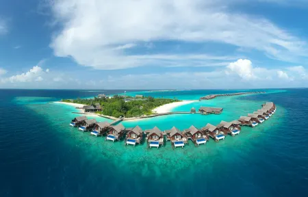 Grand Park Kodhipparu Maldives Отели в г. Kodhipparu