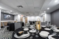 Holiday Inn ANDERSON by IHG - breakfast