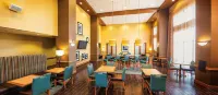 Hampton Inn & Suites Chesapeake-Square Mall - فطور