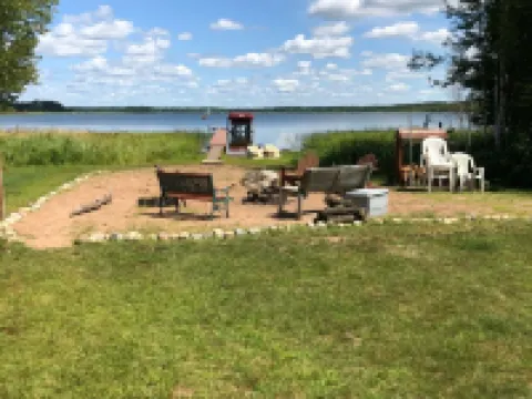 Waterfront Cabin With Sand Beach On Pristine Shell Lake 謝爾萊克酒店