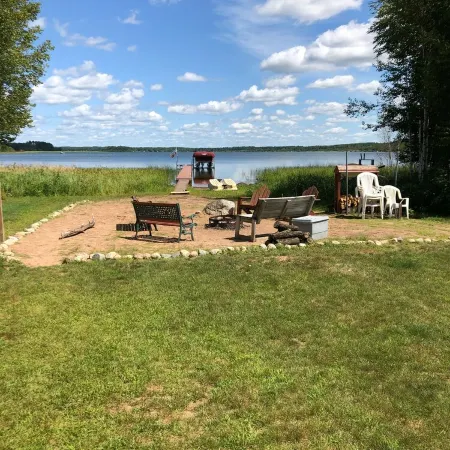 Waterfront Cabin With Sand Beach On Pristine Shell Lake