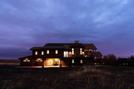 New! Luxury Mountain Escape in Majestic Playground