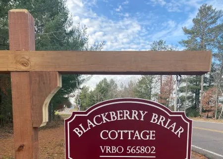 Family Friendly Northwoods Retreat With Water Access! Отели в г. Douglas County