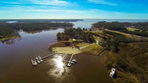 A fisherman's dream destination & getaway at a Peaceful Family Friendly Marina