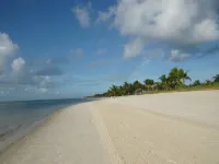 Two-bedroom, two-bath condo close to the Ocean. Full kitchen, living r & balcony
