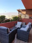 Modern fully equipped apartment in exclusive area with pool.