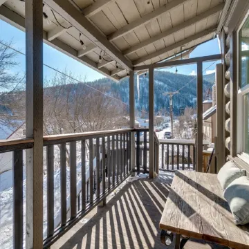 The Where We Roam Log Cabin - Walk to Town with Mountain Views!