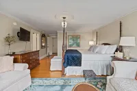Waterfront Estate in Popham Beach Hotels in Phippsburg