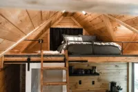 Secluded Cabin Minutes from Snow Trails & I-71