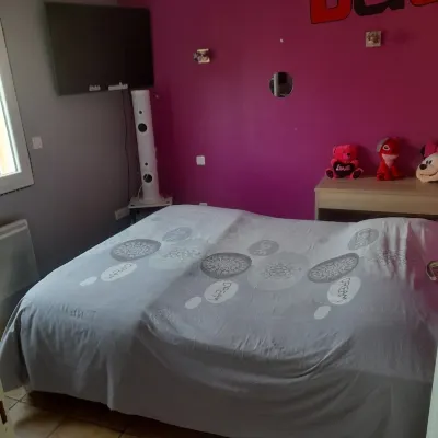 Pleasant villa with private pool, 15 minutes from the beach.