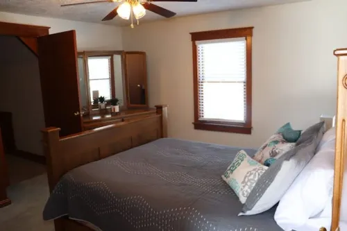 Your summer family retreat- with a hot tub!