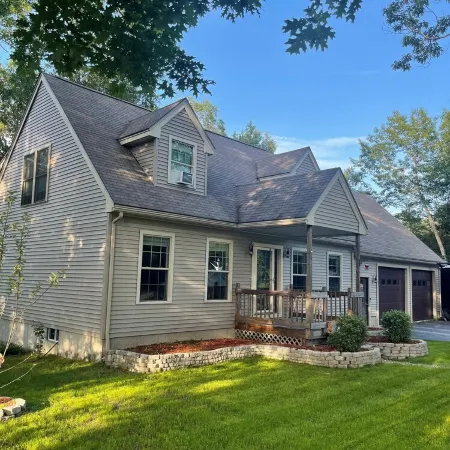 Quiet four bedroom cape. only 30 mins to Bar Harbor and Acadia National Park
