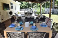 Stylish Beach Home! Hot Tub, Outdoor Living, Game Room, Fire Pit!!