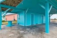 Waterfront Home With Private Fishing Pier on Turtle Bay