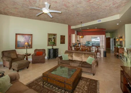 Million Dollar View - Huge Balcony - 3/3 Family Amenities to enjoy all day.