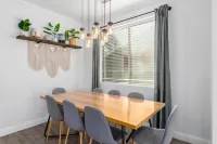 Modern Island Getaway w/ Heated Pool, Bar & Gazebo