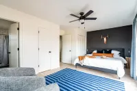 THE DRAKE ON LAKE AVALON near the Oz trails