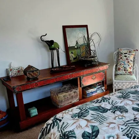 The Red Door - 1 Bedroom Studio and Bfst