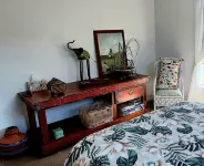 The Red Door - 1 Bedroom Studio and Bfst 阿爾弗斯通住宿飯店