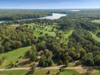 Private home on 18th hole of Beautiful Butternut Hills. 25 Minutes to Hayward! - Wifi
