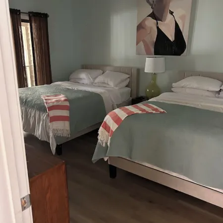 Serenity Place Sunset Beach Beautiful One Bedroom Villa 1.5 Miles from the Beach