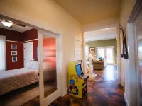 5Br - South Main's Iconic Green Craftsman Retreat - Steps to River & Parks Hotels in Buena Vista