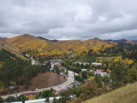 Cozy Condo in Heart of Lead//Terry Peak special60 a night December-March!