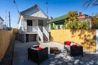 ★House for 4★Parking★Washer+Dryer★Patio★Walking Neighborhood