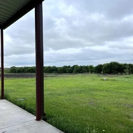 Cuddly Critters Cottage - Alpacas, Goats, Emu's and YOU!