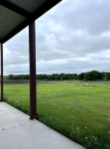 Cuddly Critters Cottage - Alpacas, Goats, Emu's and YOU!