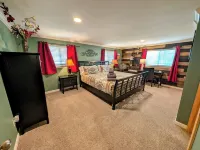 Cozy Cabin in the Woods perfect for families!