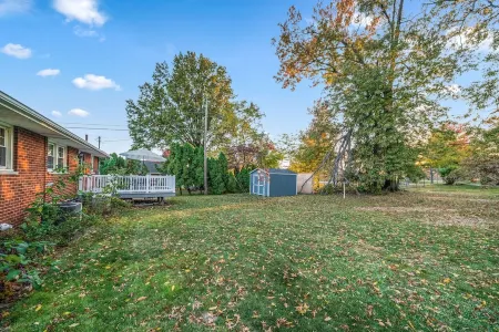 Beautiful Home only Steps to the Pro Football Hall of Fame, Sleeps up to 12! Отели рядом с достопримечательностью «Парк Гаро»