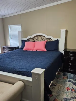 Charming and peaceful 3-bedroom home in delightful Fernandina Beach.