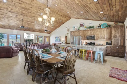 Rustic Riviera•Sleeps 28w/5bdrm•OptHeatedPool•PingPong•FREE FrioAccess@ConcanVIP