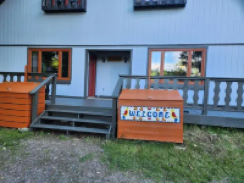 Peaceful Updated Ski Chalet across the street from Ski Brule Mountain -LEFT Side 艾昂縣住宿飯店