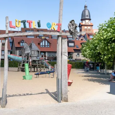 Family apartment with Müritz view, 5 minutes to the city center Отели в г. Варен
