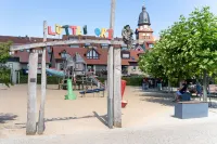 Family apartment with Müritz view, 5 minutes to the city center Hoteles en Distrito de Müritz